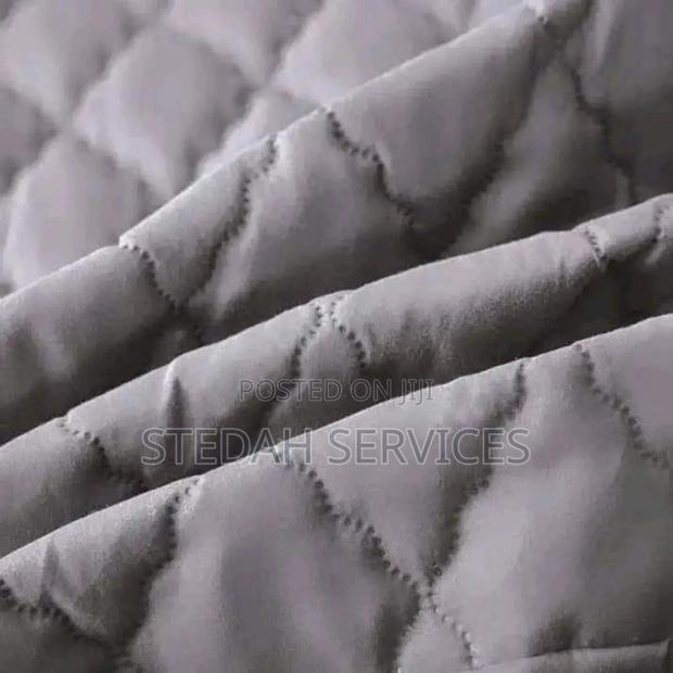 Mattress Protector - thumbnail 2