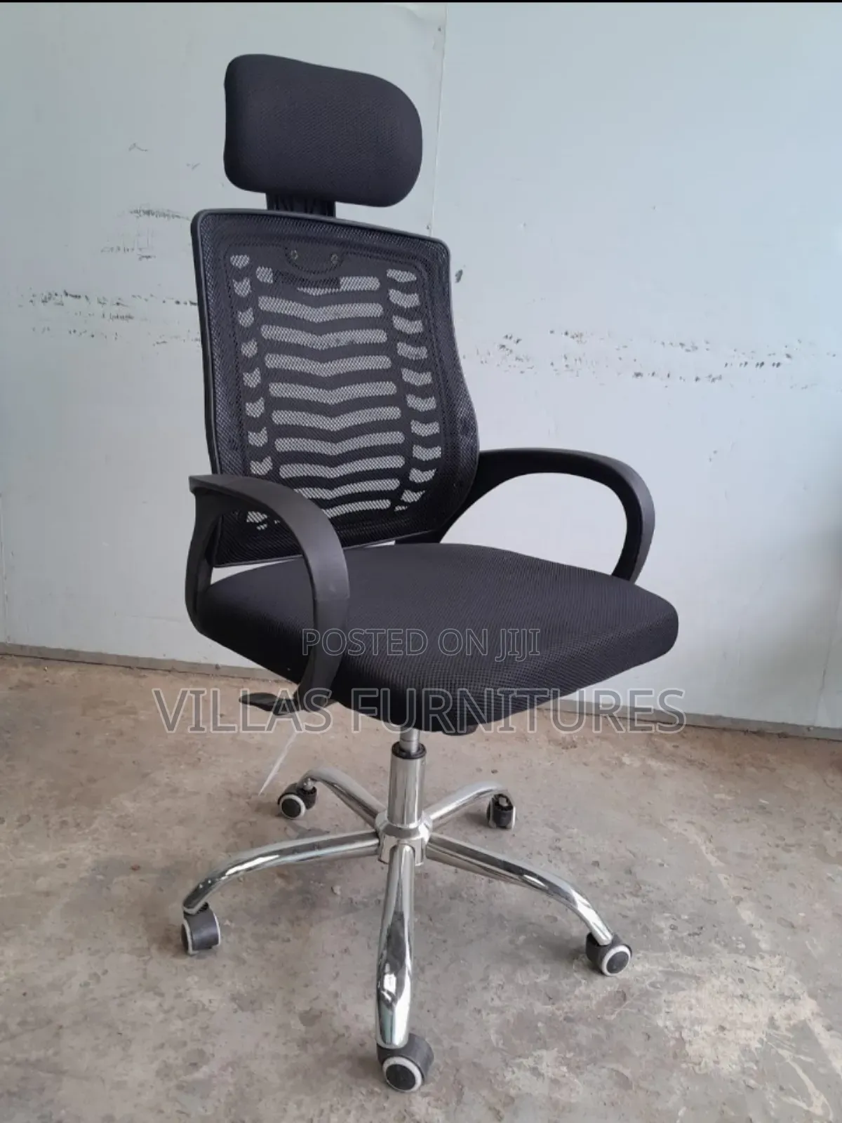 Adjustable Headrest Office Chair