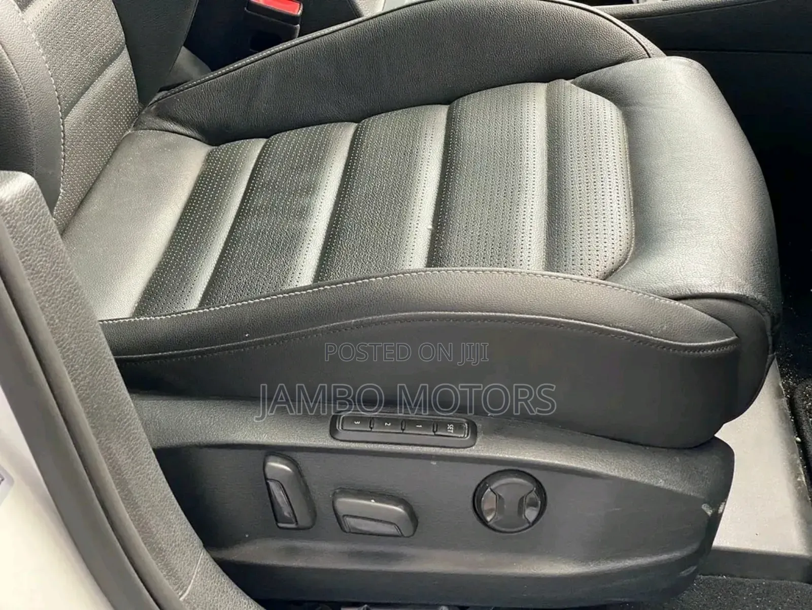 Volkswagen Golf TSI SEL 4-Door FWD 2017 White
