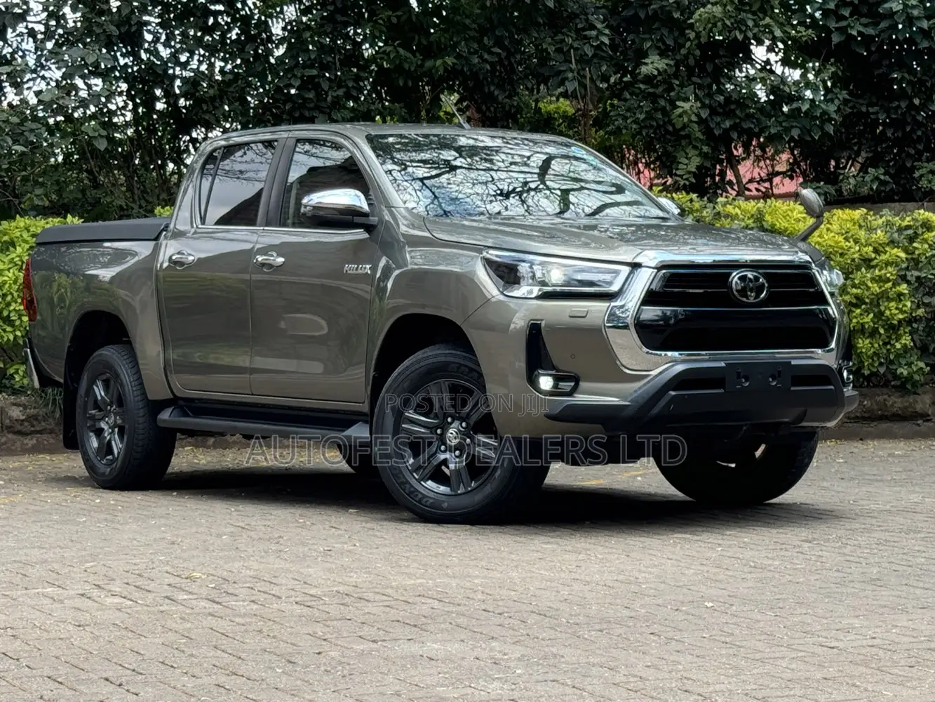 Toyota Hilux 2020 Green