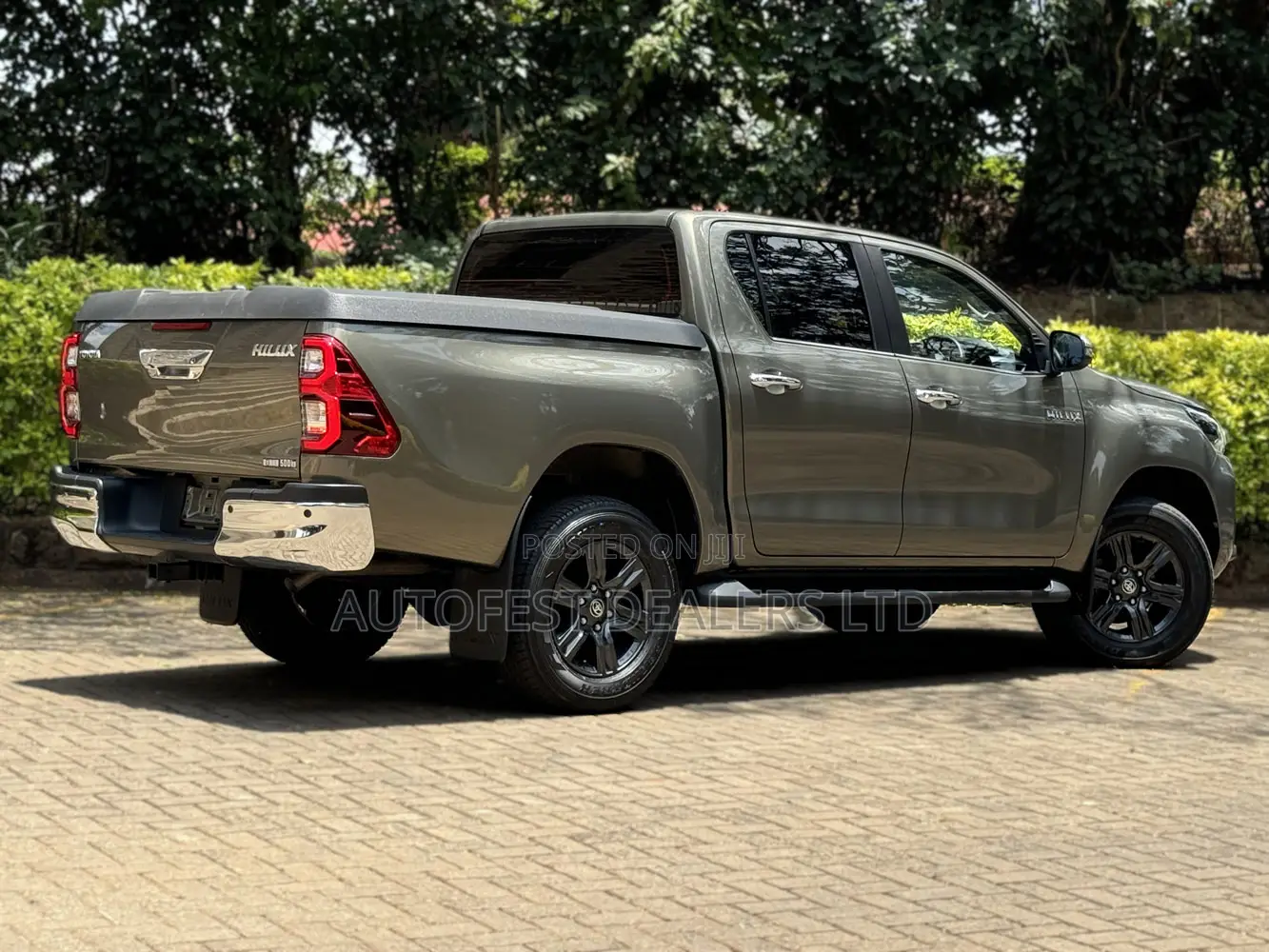 Toyota Hilux 2020 Green