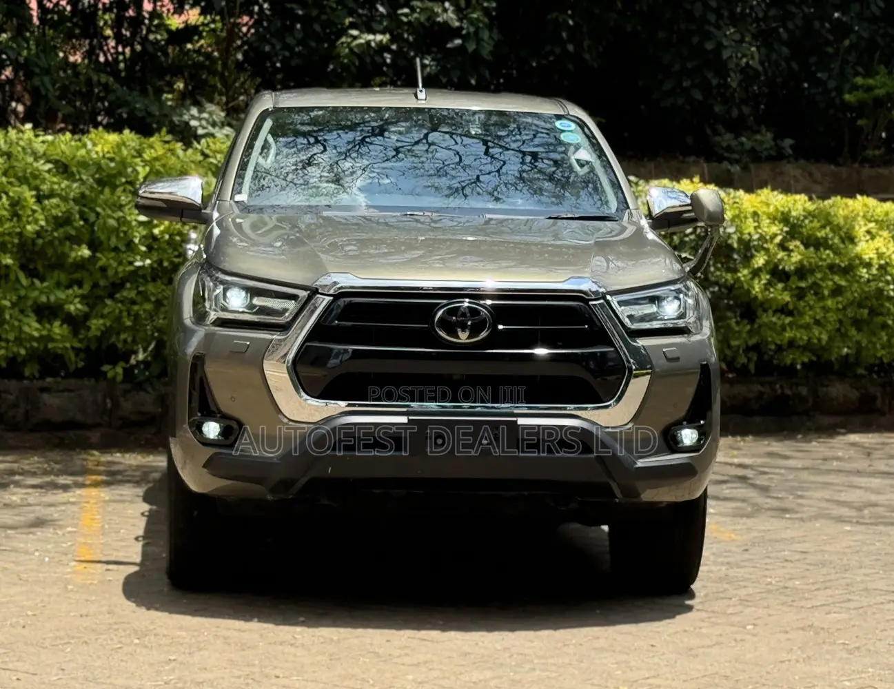 Toyota Hilux 2020 Green