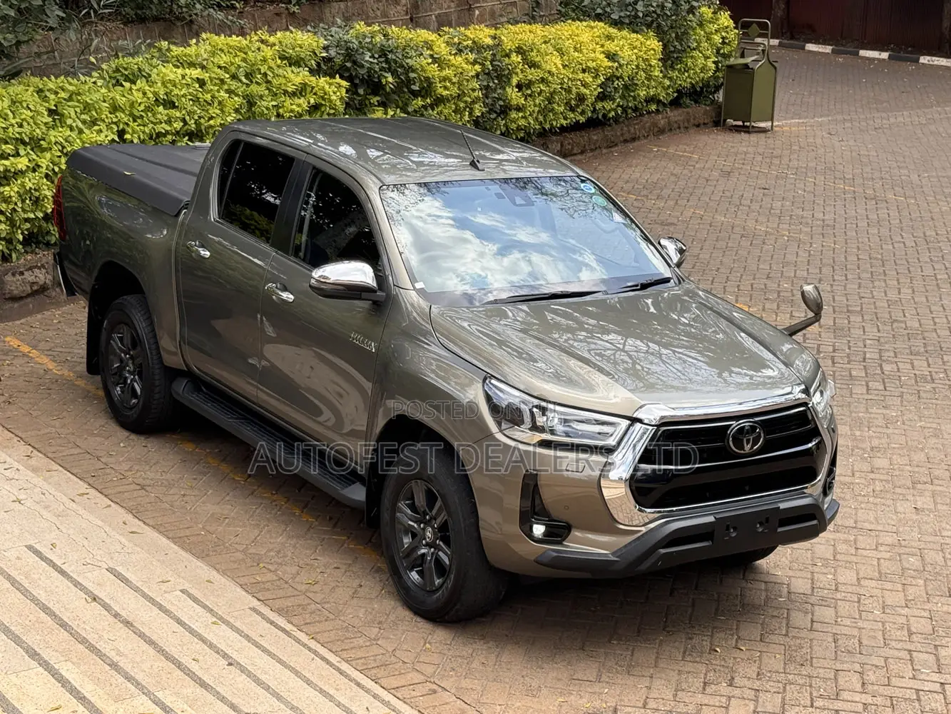 Toyota Hilux 2020 Green