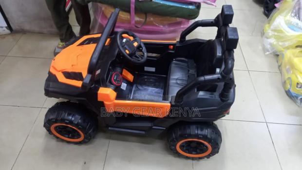 Toy Car - thumbnail 4