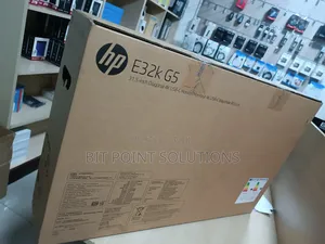 HP E32k G5 31.5" USB-C Monitor, Integrated Speakers