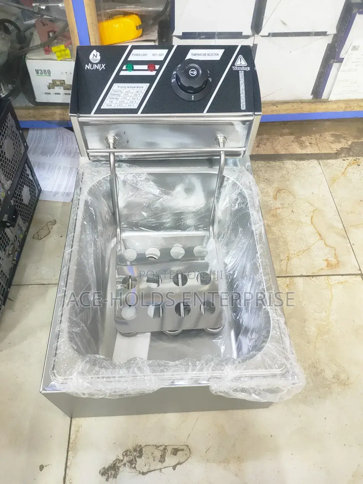 Chips Fryer 6 Litres Nunix With Strong Electric Cable