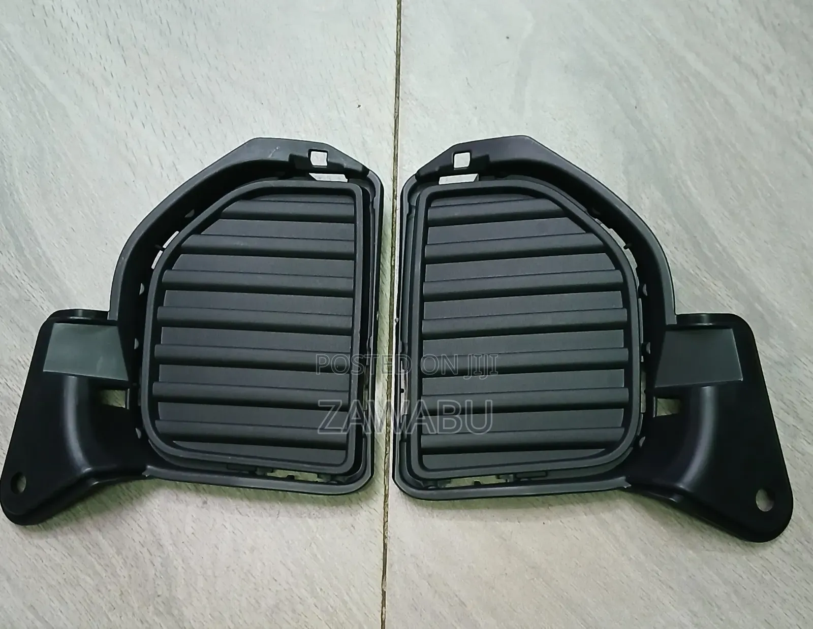 Foglight Cover Hiace 7L 2014 -2018