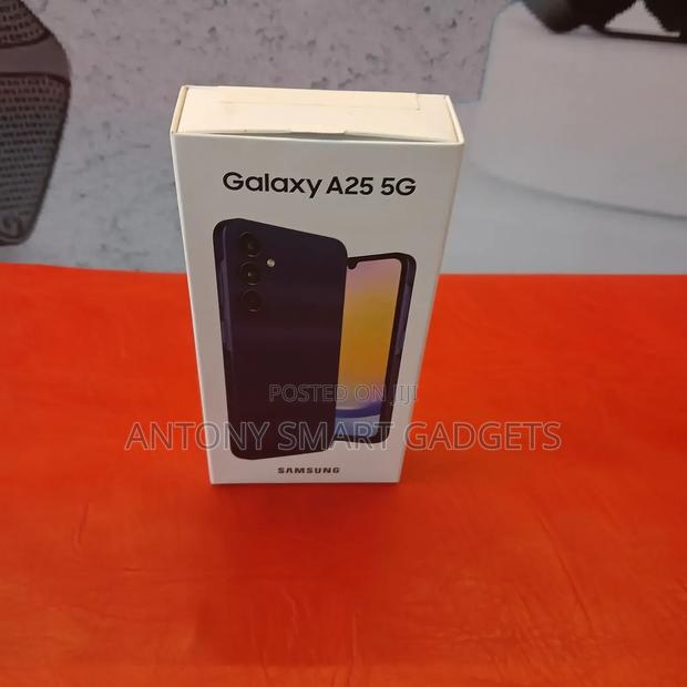 New Samsung Galaxy A25 256 GB Black - main view