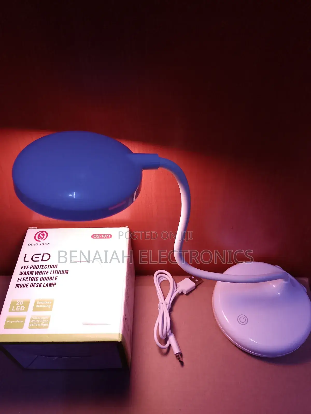 Led Rechargeable Desk Lamp.Three Mode Light,Sensor Lamb