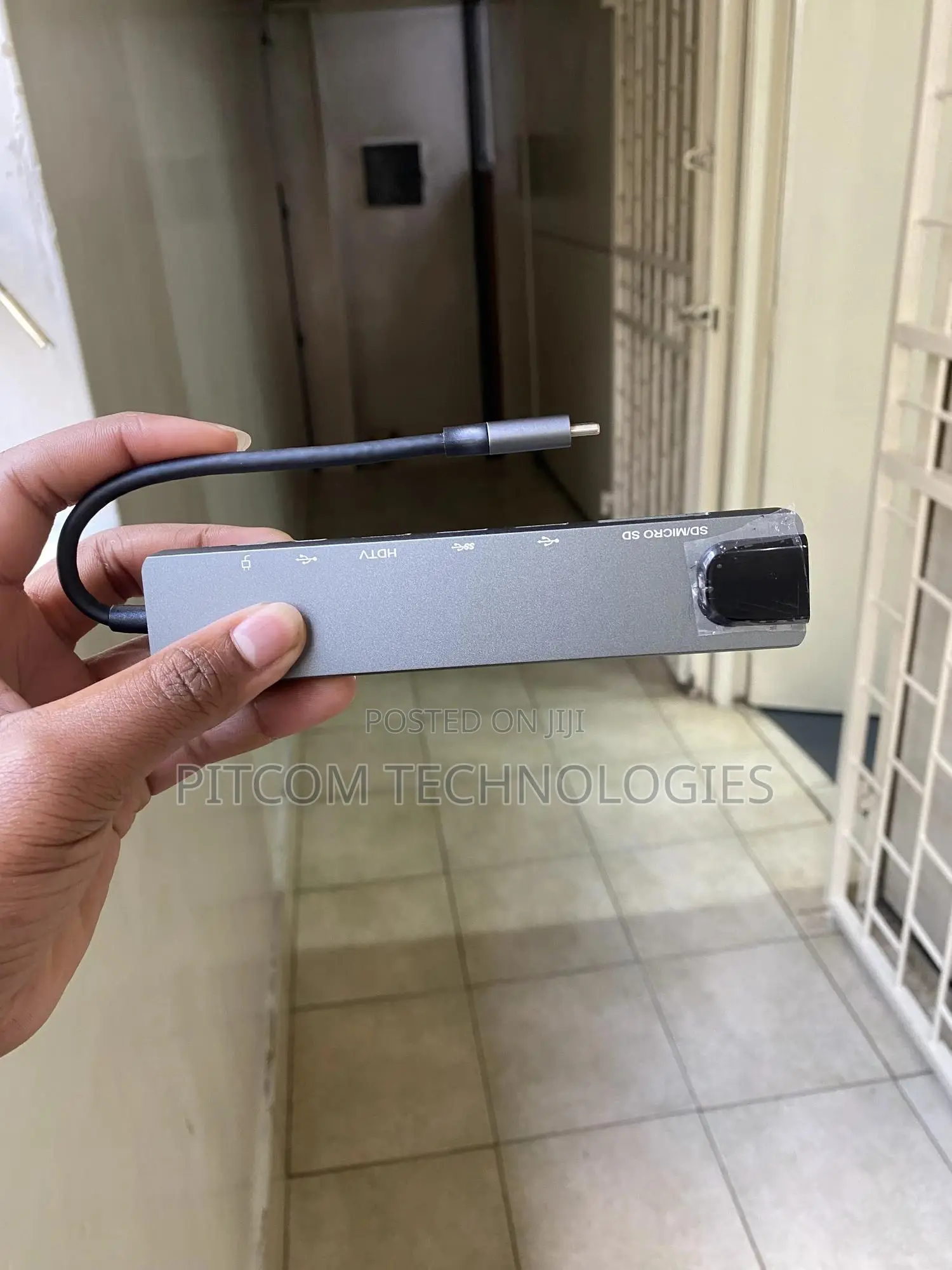 8 in 1 Type -C HUB /8 Ports HUB Type -C