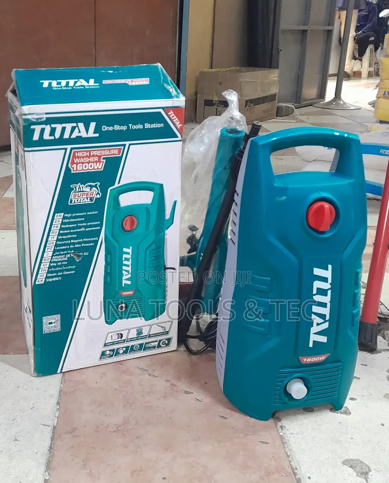 Total Car Wash Pressure Washer Machine.