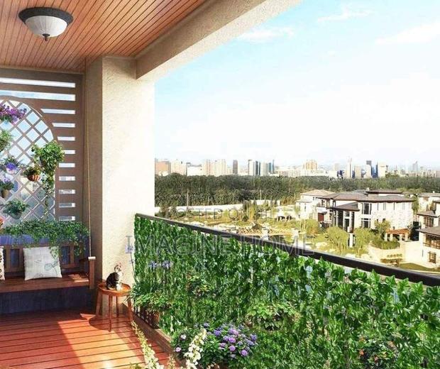 Beautiful Balcony Nice Green Fence - main view