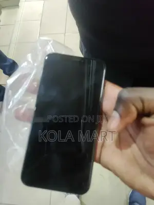 New Apple iPhone XS 256 GB