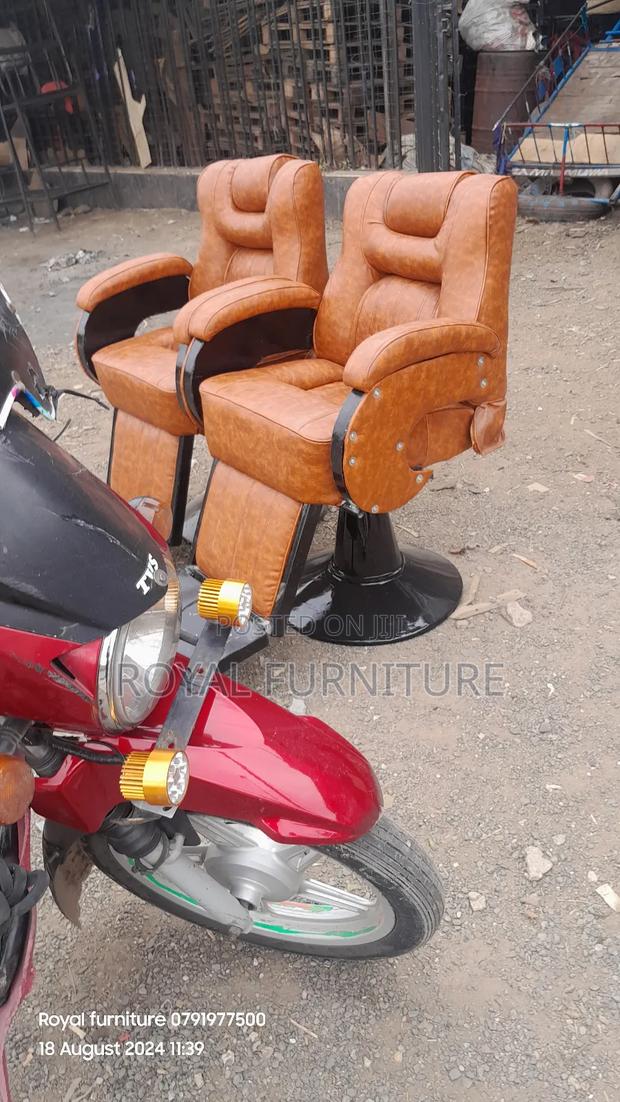 Classic Barbershop Chairs Brown - thumbnail 2