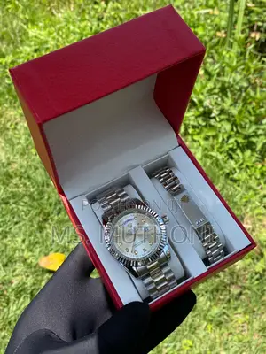 Wrist Watch X Bracelet Gift Set