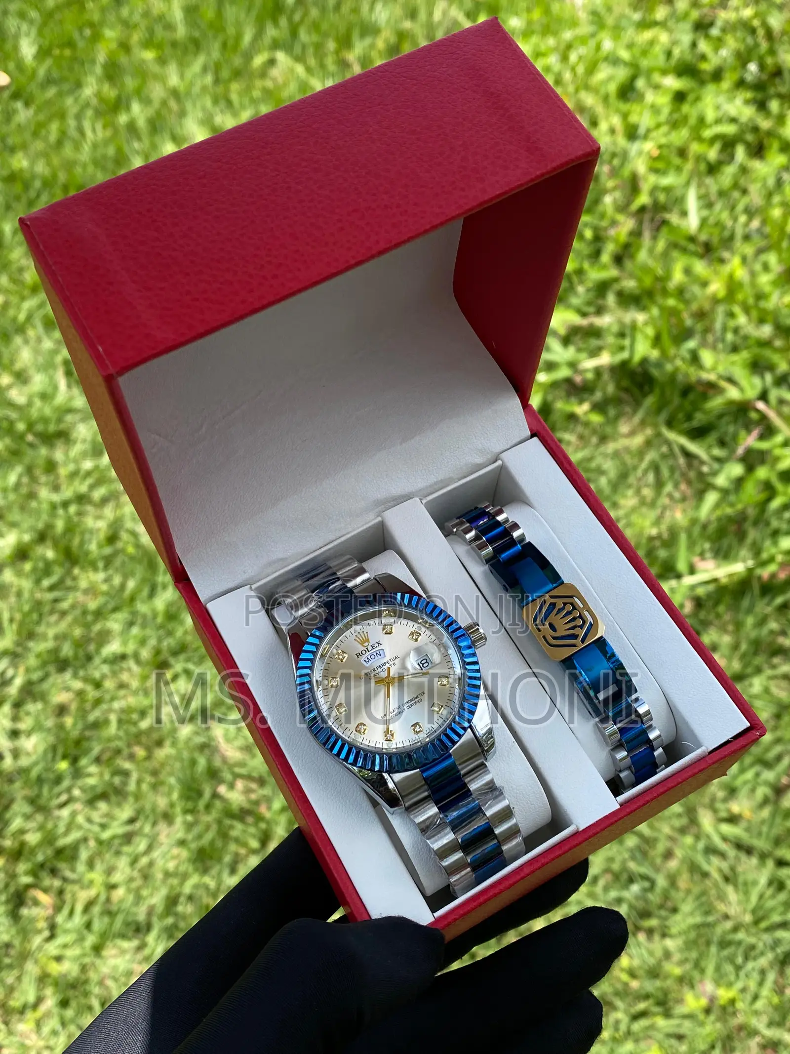 Wrist Watch X Bracelet Gift Set