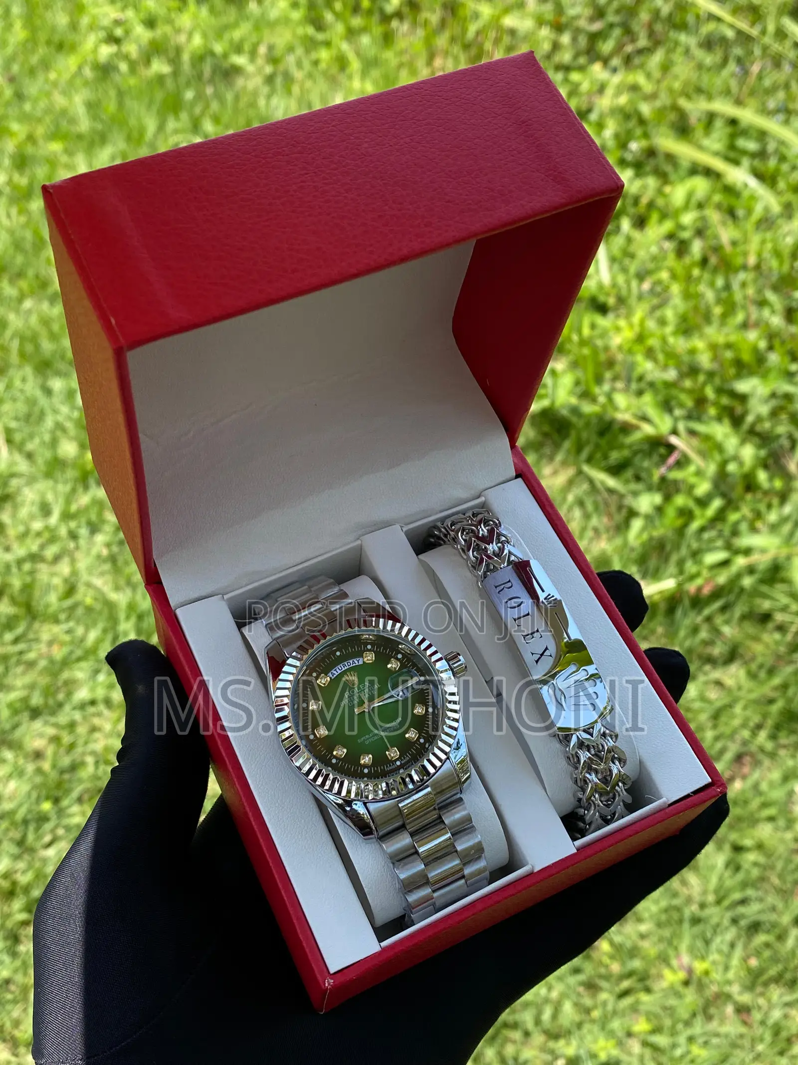 Wrist Watch X Bracelet Gift Set