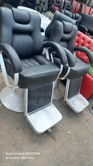 Kinyozi Seats Silver Black