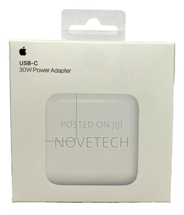 Apple 30 Watt USB-C Type C Power Adapter A1882 - main view