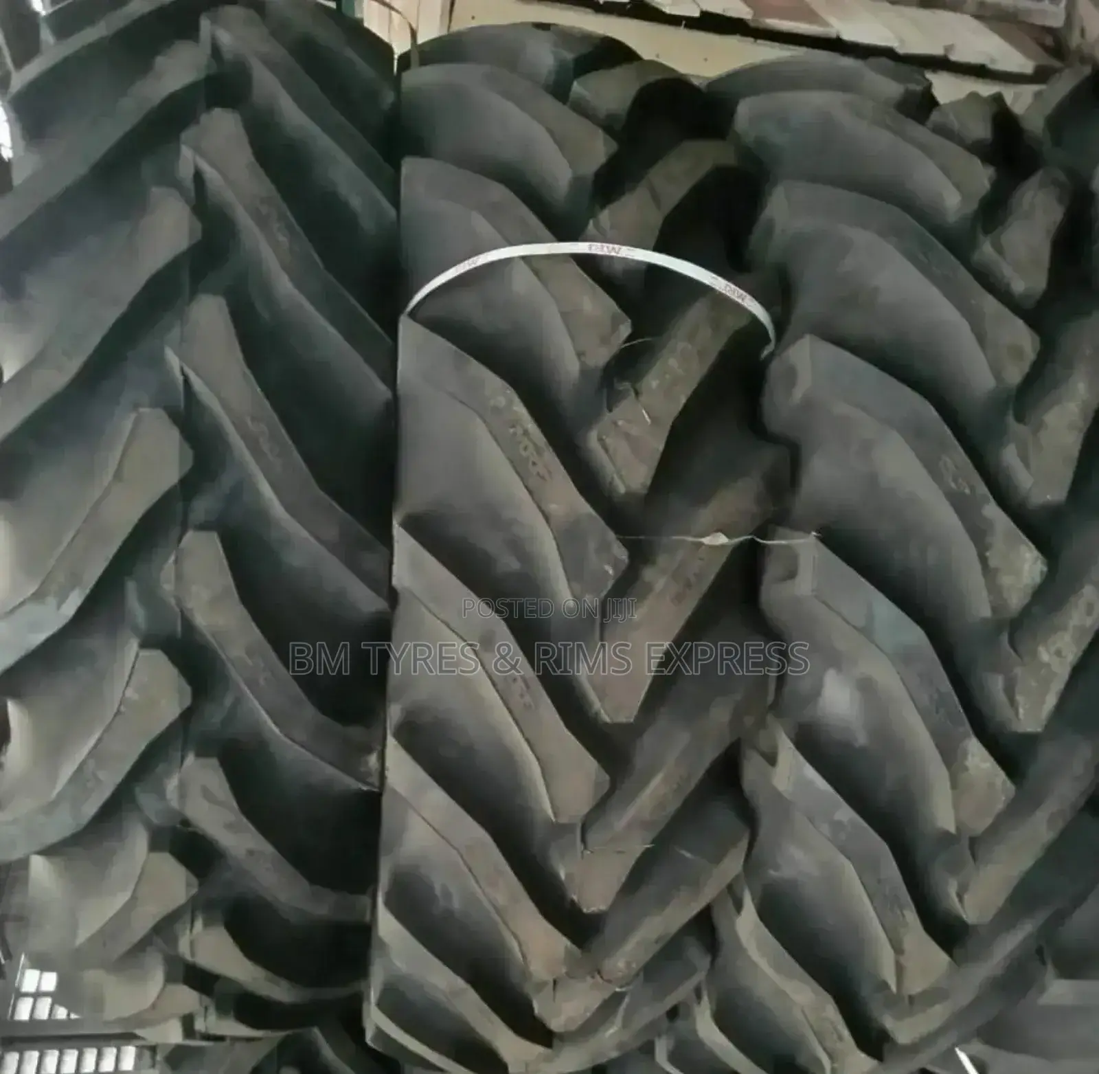 16. 9-28 Speedways Tyres (India) Tractor.