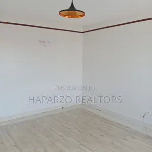 2bdrm Apartment in Three Unit Complex for rent