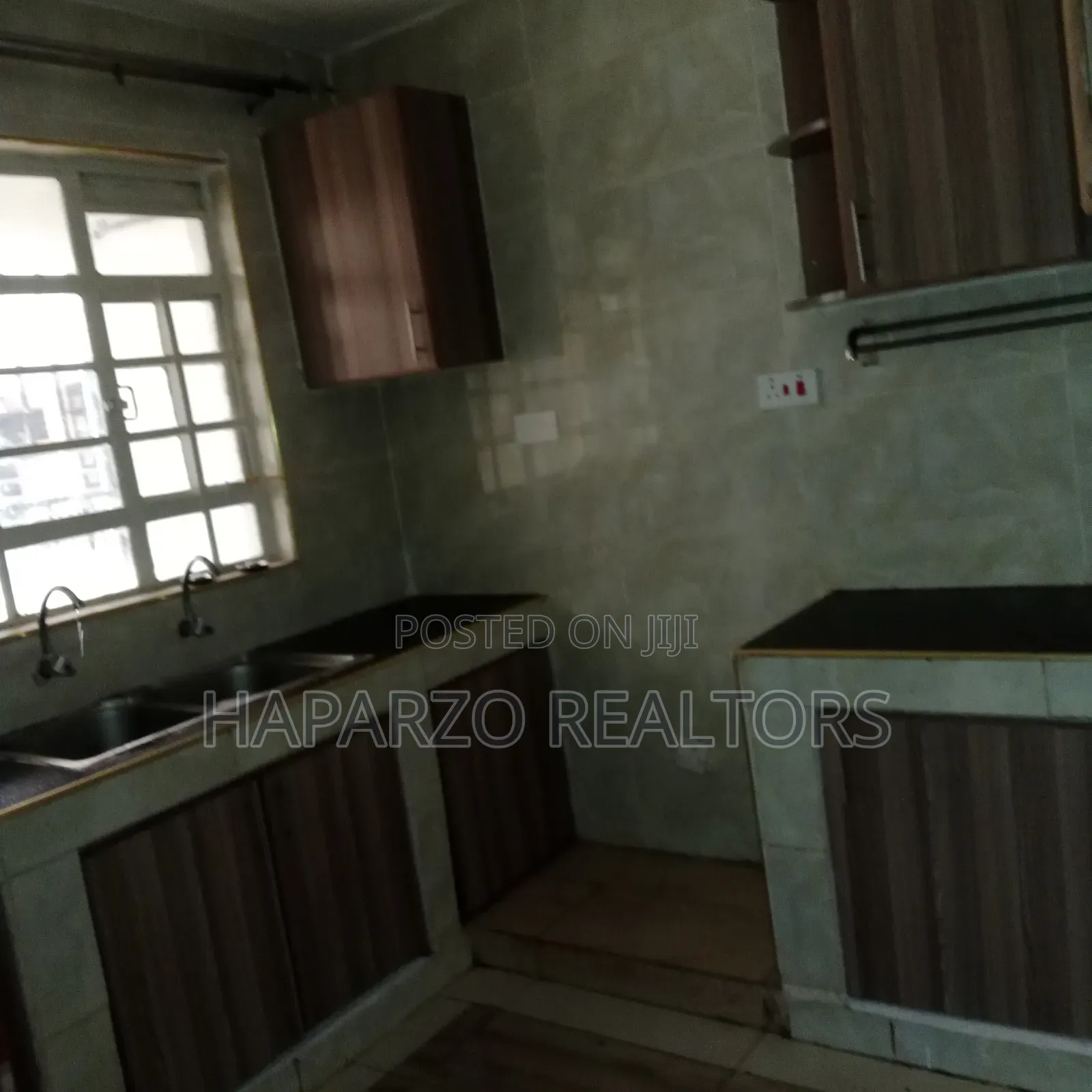 2bdrm Apartment in Three Unit Complex for rent