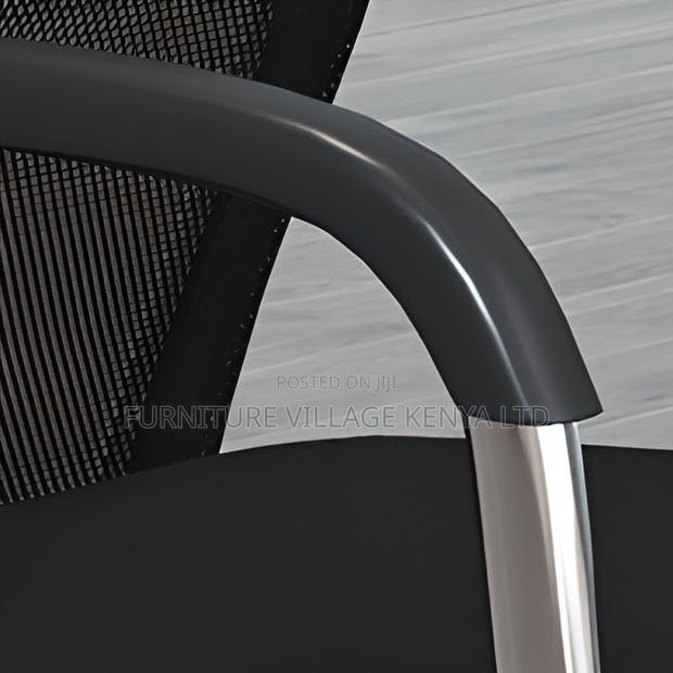 Guest Seat -Mid-Back Mesh Office Visitor Chair - thumbnail 2