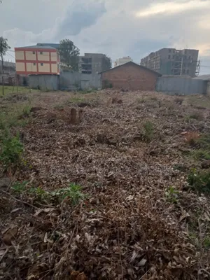 1/4 Plot Annex Ideal for Commercial Use With Title.