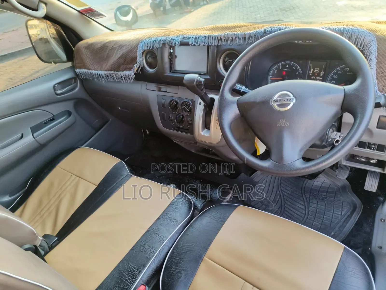 Nissan Caravan (Urvan) 2015 White