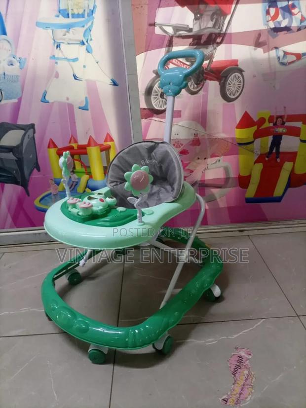 Baby Walker With a Pusher - main view