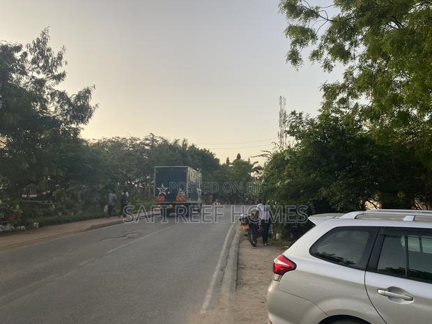 1/4 of an Acre for Sale 49M Along Links Road - thumbnail 7