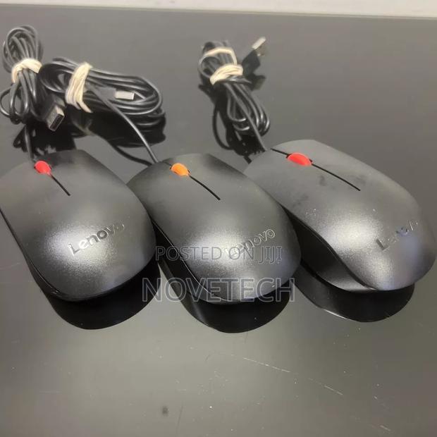 Lenovo Wired USB Optical Mouse - Black - thumbnail 2
