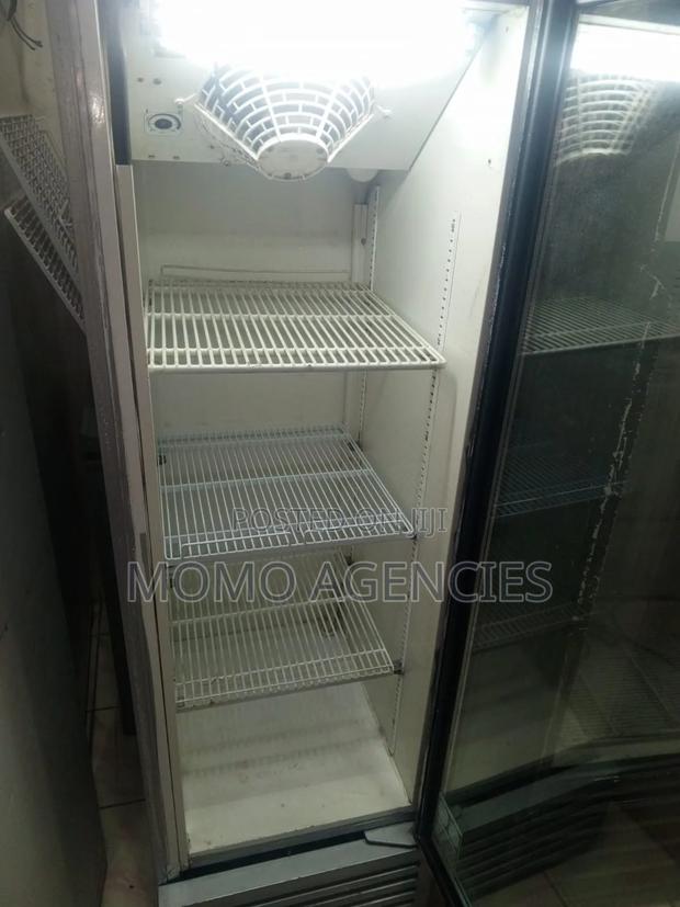 Display Fridge 300l - main view