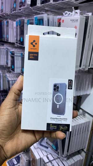 iPhone 16 Pro Max Clear Magsafe Case/Cover Ultra Hybrid - main view