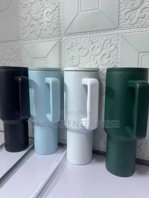1500ml Vacuum Bottle With a Straw