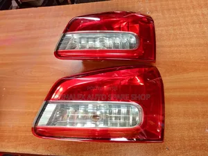 Lhs,Rhs Bootlights Wingroad Y12 Ex-Japan