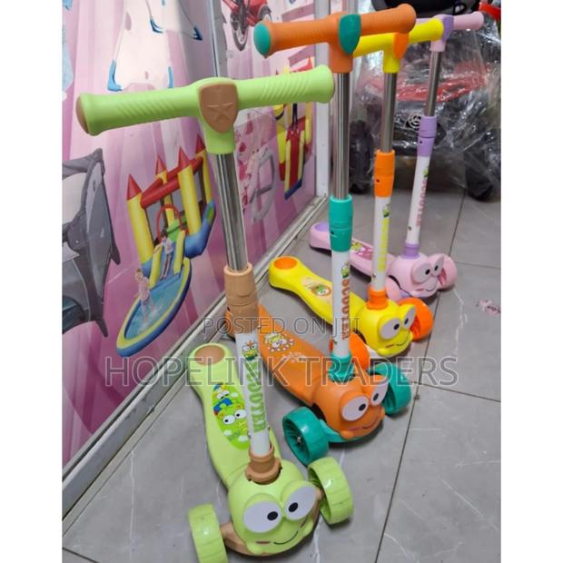 Scooter With Melodies, - main view