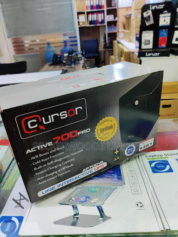 Cursor UPS 700VA Cold Start Function - main view