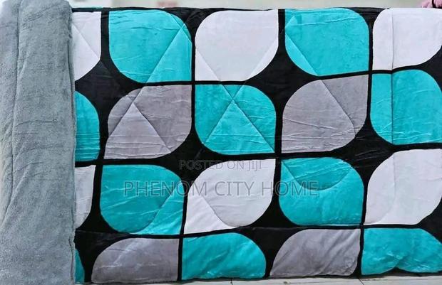 Single Woolen Blankets - thumbnail 2
