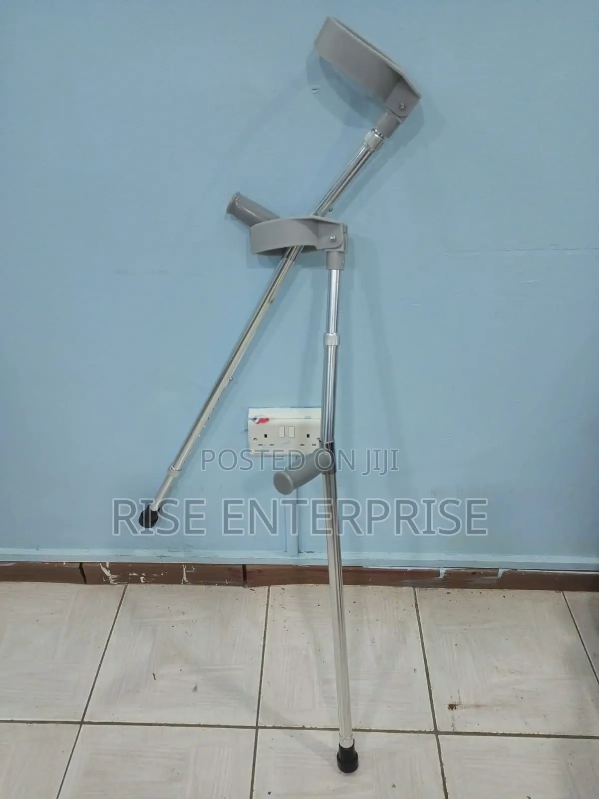 Elbow Adjustable Walking Crutches