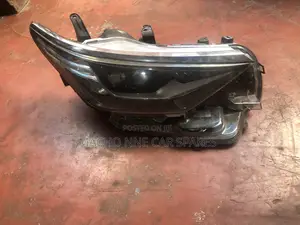 Toyota Auris 2017 Xenon Headlight (Double Focus)