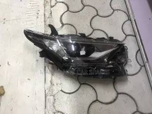 Toyota Auris 2017 Xenon Headlight (Double Focus)
