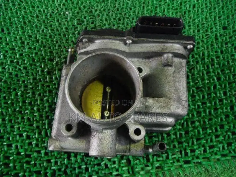 Mazda L8 Throttle Body for Bongo, Nissan Vanette, Premacy.