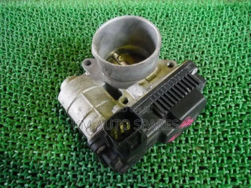Nissan Ga15 Throttle Body for Wingroad, Fb14, Fb15, Familia.