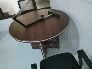 Round Negotiation Table