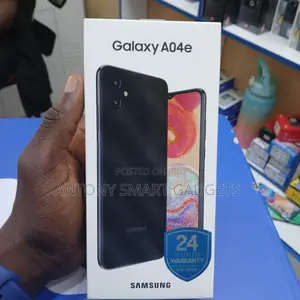 New Samsung Galaxy A04e 128 GB Black