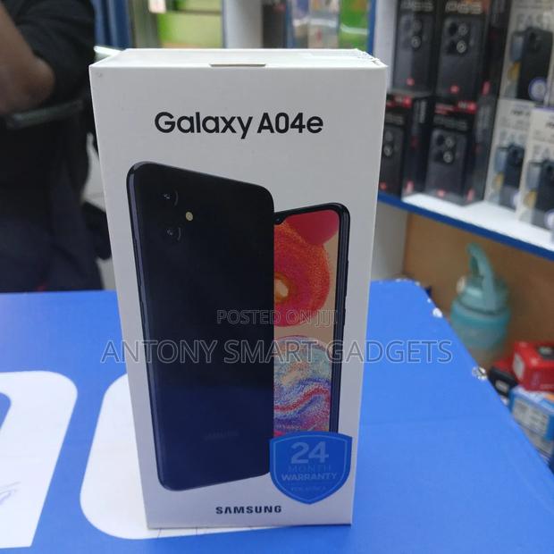 New Samsung Galaxy A04e 128 GB Black - thumbnail 3