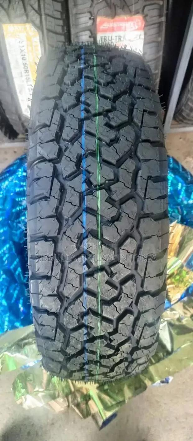 205/70 R15 Comforser CF1100