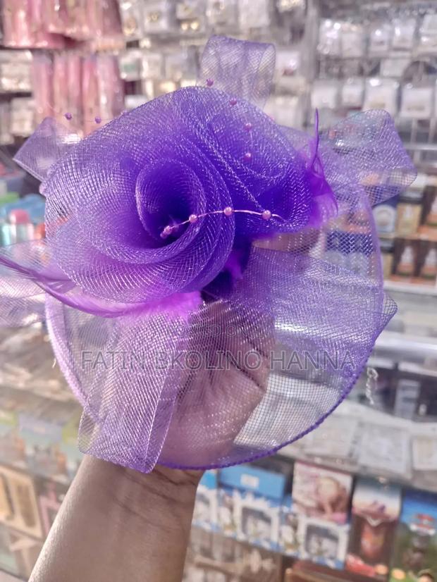 Cute Fascinator - thumbnail 2