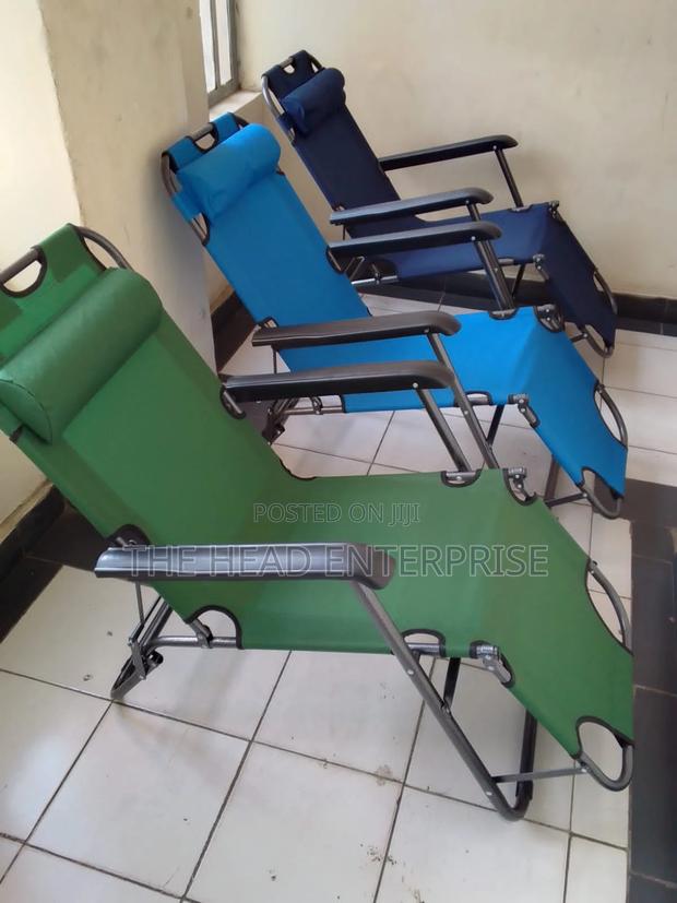 Fantastic, Portable Reclining Sunbed Seats. - main view